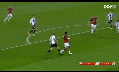 伊瓜因怒吼c罗,伊瓜因红牌怒吼c罗