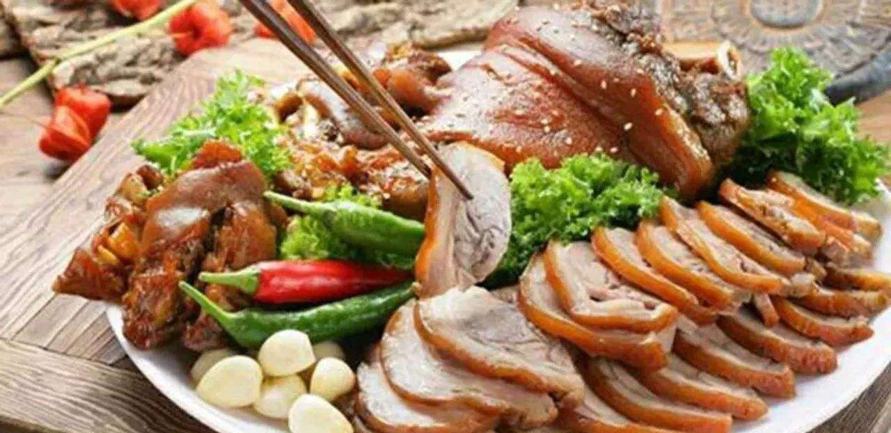 常吃猪头肉的好处多还是坏处多,猪头肉为什么不能常吃