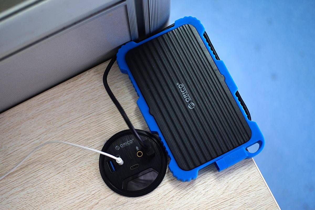 榨干桌洞最后的价值，ORICO桌洞式集线器上手体验