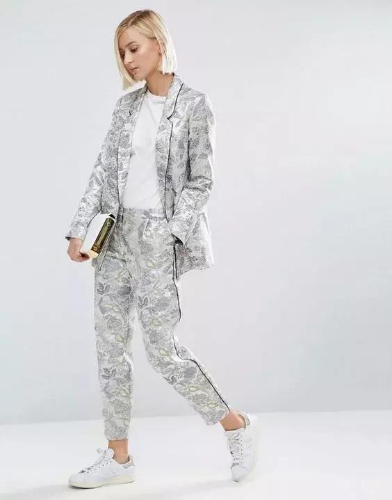 机能运动风女装,时尚运动女装分享