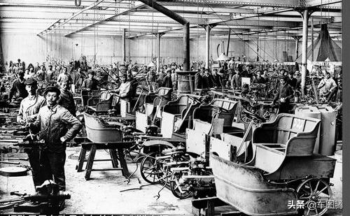 还有谁想成为“爆款”？让巴黎时装周上的标致4008来告诉你吧