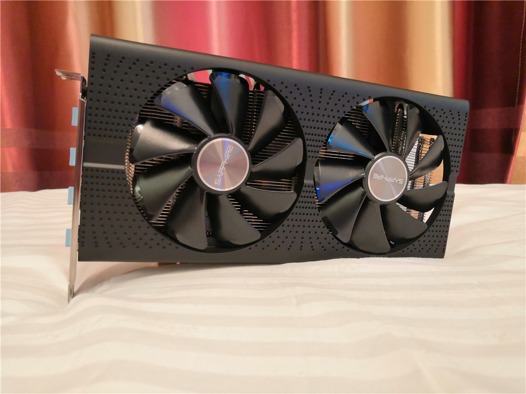 560xt和580差距多大,5600xt和1650显卡对比