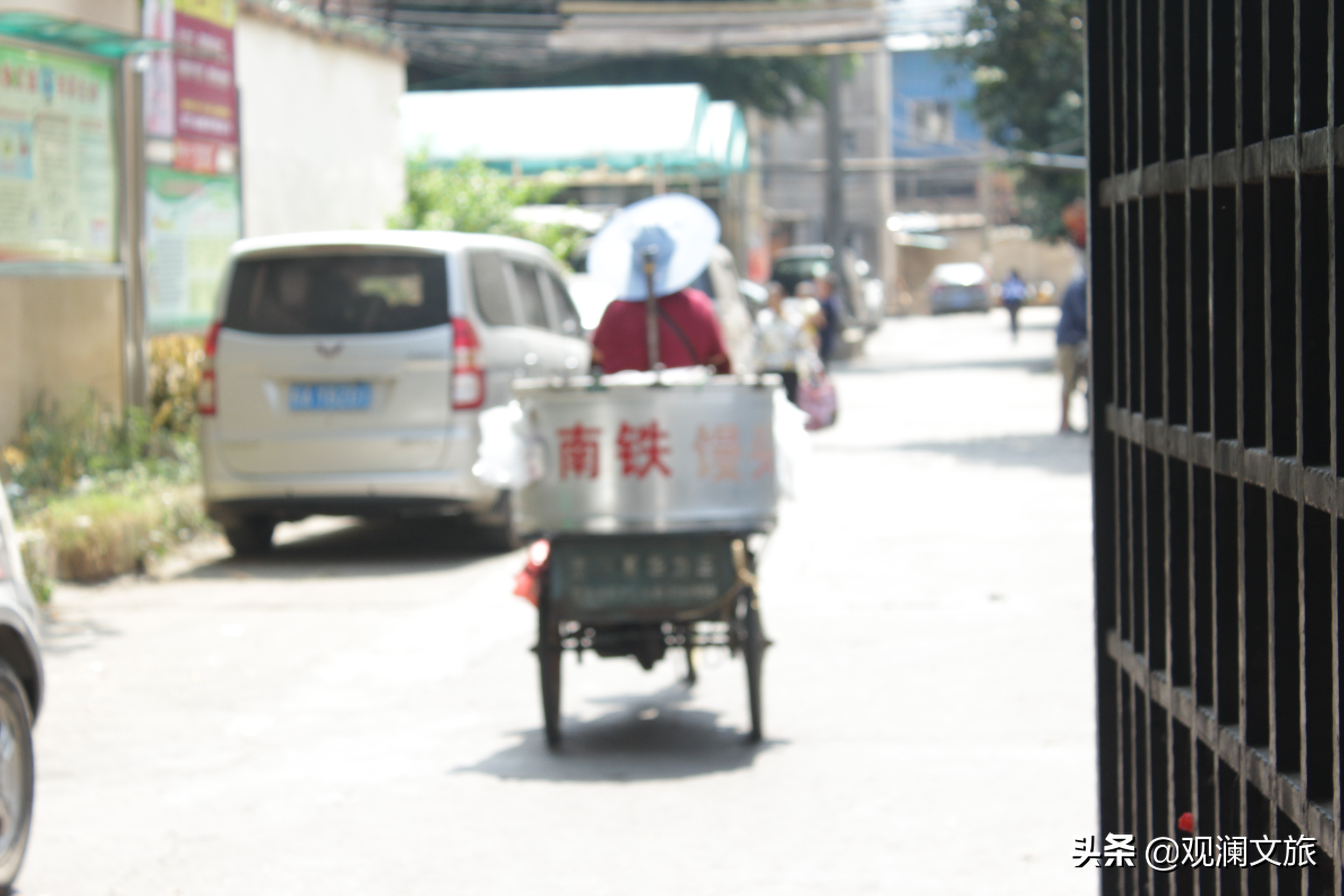 南宁商业街地摊,南宁地摊最大的街道