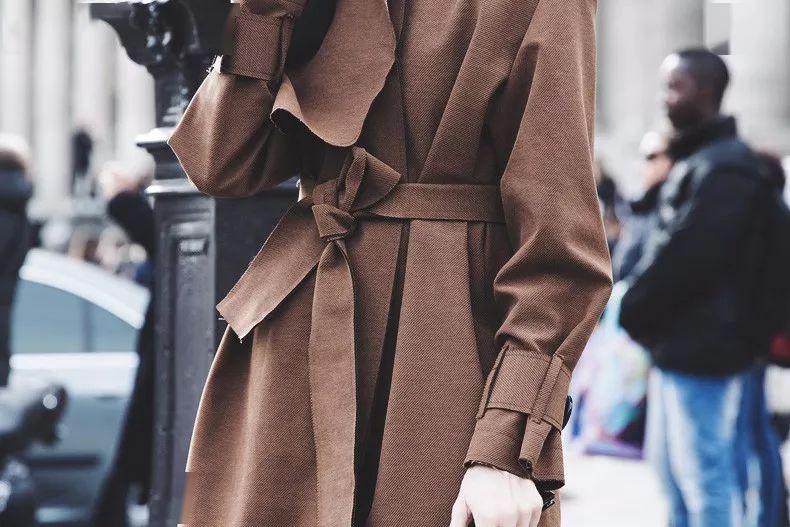 腰带系法简单又实用,最简单腰带系法蝴蝶结