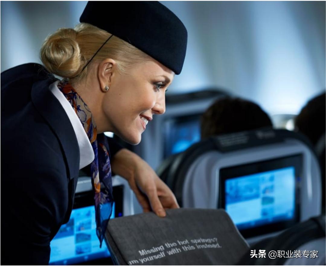 中国冰岛航空空姐,意大利航空空姐制服设计理念