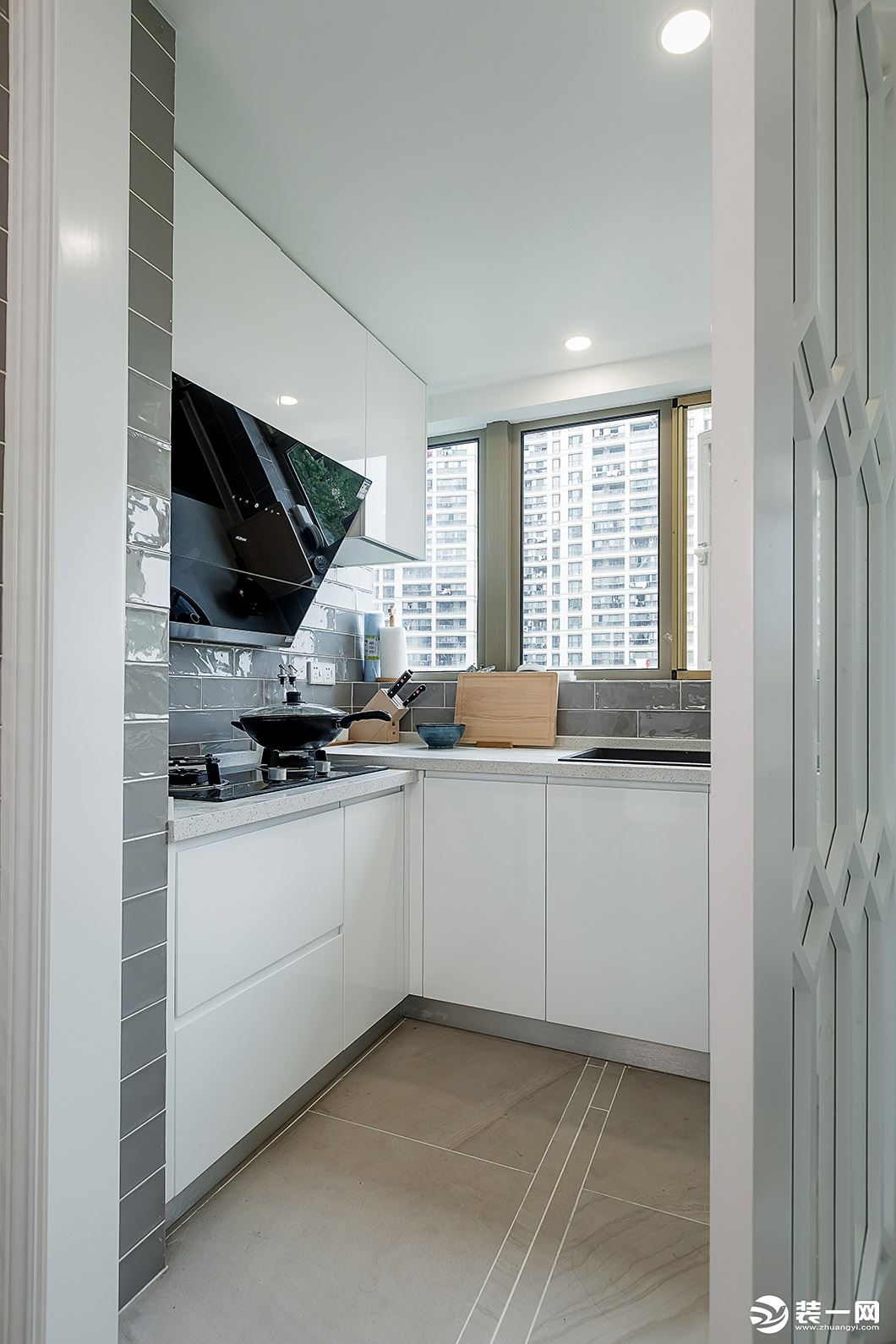 瑗垮畨浠婃湞瑁呴グ瑁呬慨浠锋牸,瑗垮畨浠婃湞瑁呴グ鐜