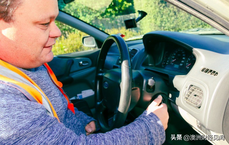 “无法生存”：澳洲快递员揭露为亚马逊送货的辛酸一面