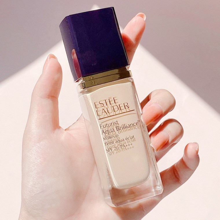 干皮粉底粗糙,适合干皮遮瑕的粉底