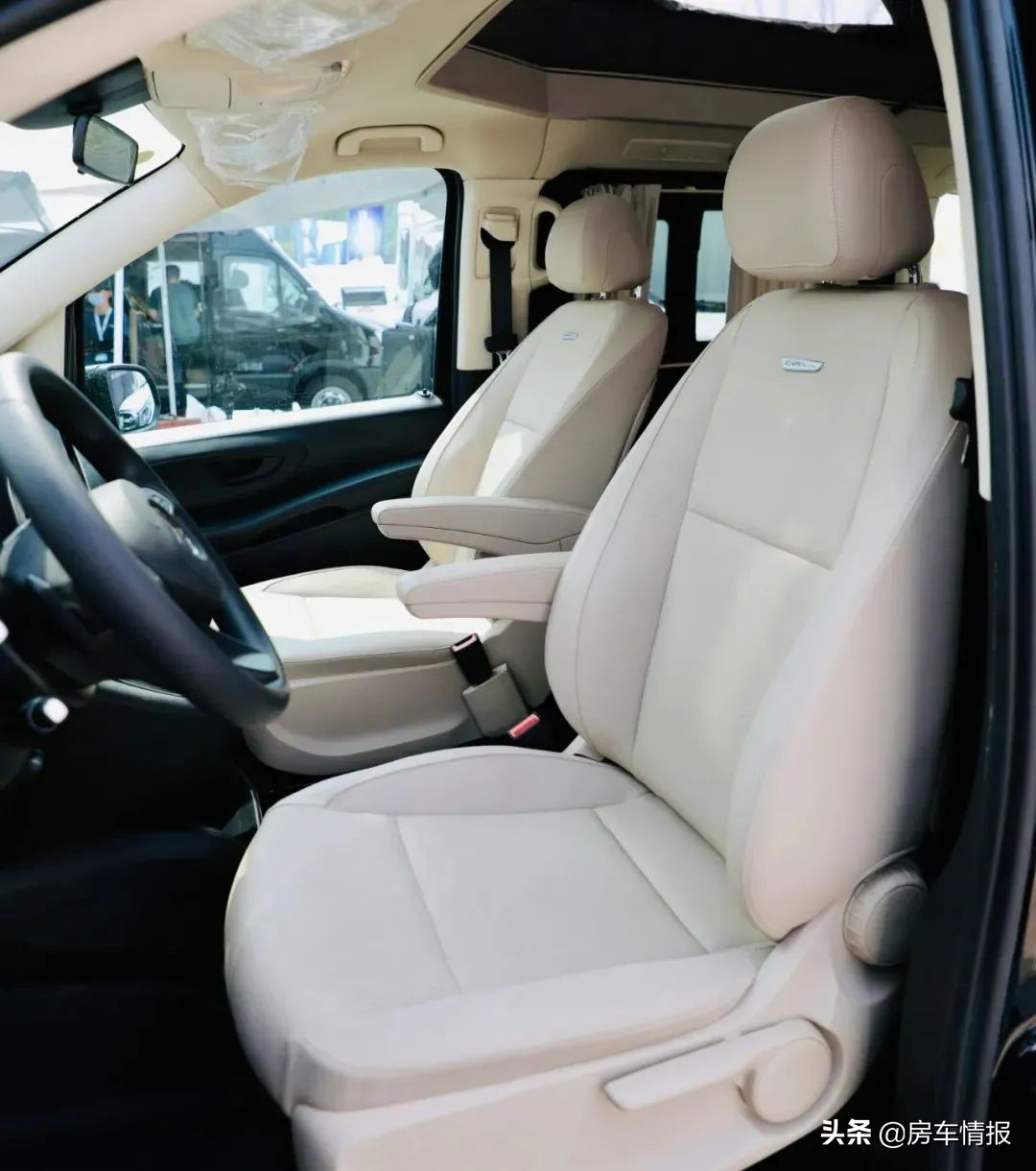 奔驰房车顶级新款,奔驰armadillo越野房车价格