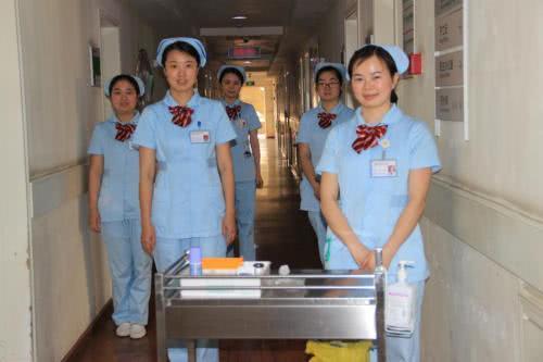 手脚出水泡奇痒难忍教你简单一招,手脚起水泡奇痒无比什么办法最好