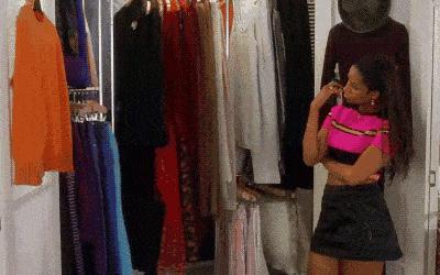 女人不管多大年龄少穿这5种颜色,女人不管年龄多大别总穿黑色