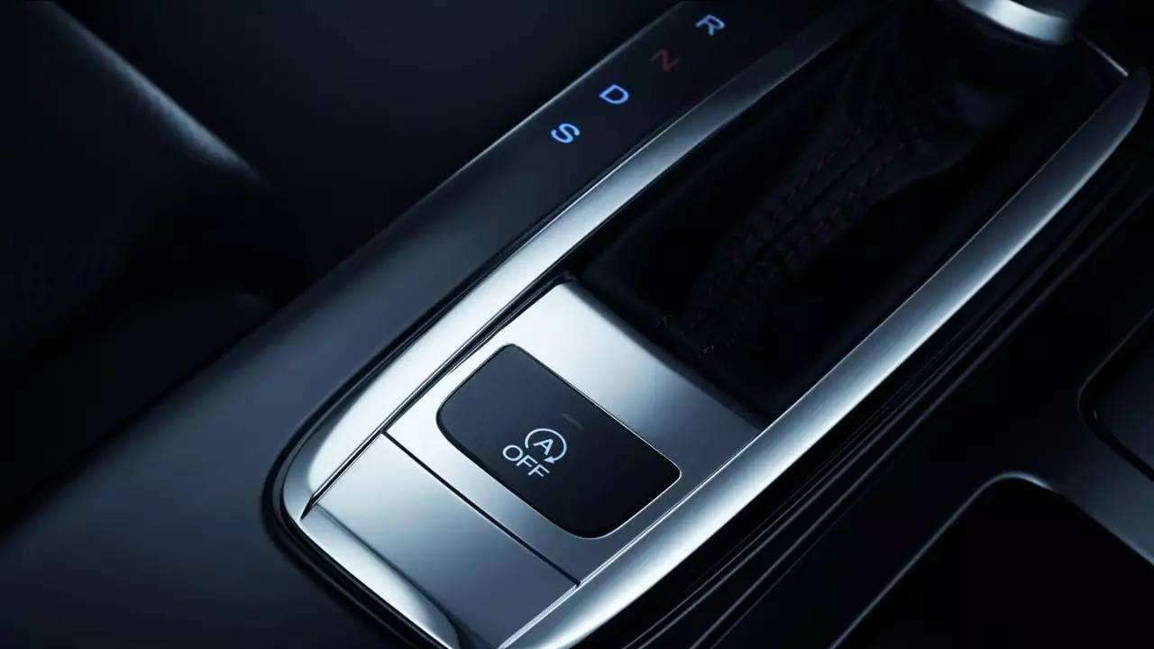 地板油急加速对车辆有影响吗,地板油持续多久伤车