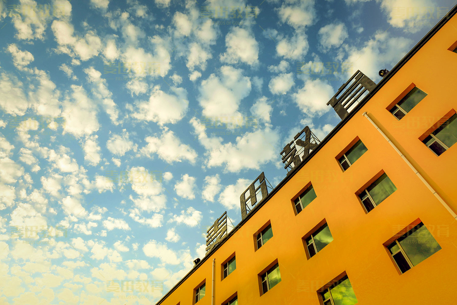 高中有没有学籍的区别，没学籍能参加高考、上大学吗？