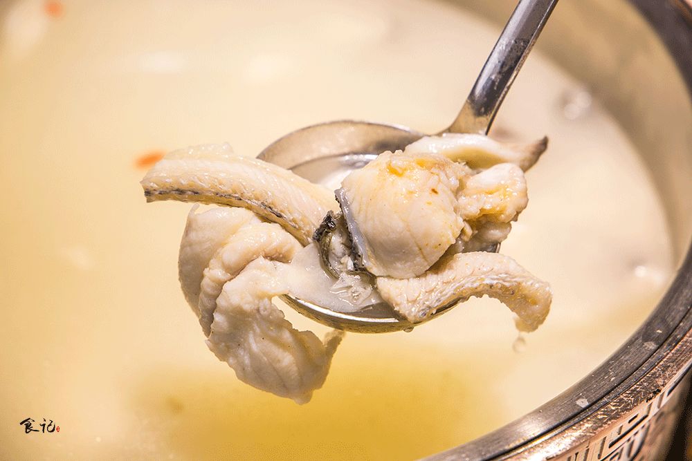 1块钱撸四盘！薄如蝉翼的蝴蝶鱼片，让你一口鲜掉眉毛！