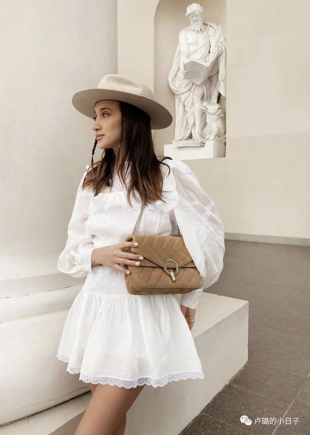 法国女性必买的衣服,真正时髦的巴黎女人到底在穿什么