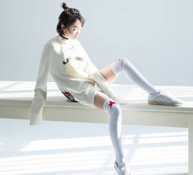 周冬雨有1米5高吗,周冬雨162还是158