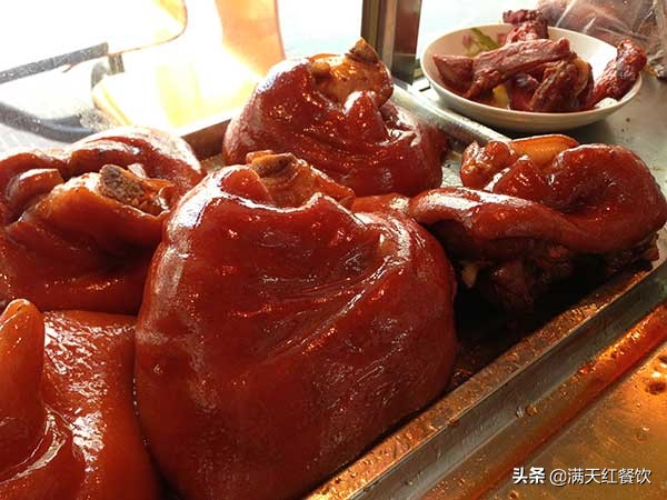 隆江猪脚卤咸了怎么办,隆江卤水猪脚的18种配料经典配方