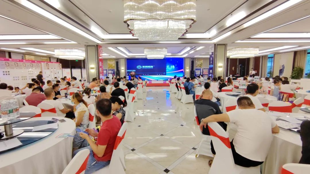 引领高品质家装,引领全屋定制方向