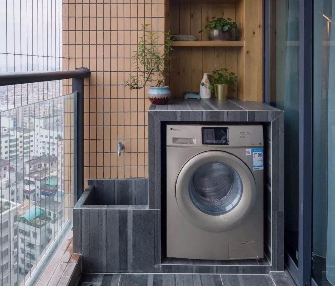 小阳台需要装洗手盆吗,阳台放拖把池好还是洗手盆好