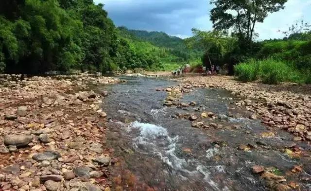 柳州到九寨沟自驾游攻略路线图,从广西柳州去九寨沟路过哪些景区