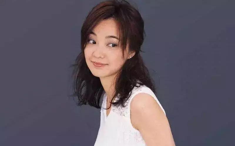 颜值巅峰的梅艳芳,29岁的梅艳芳