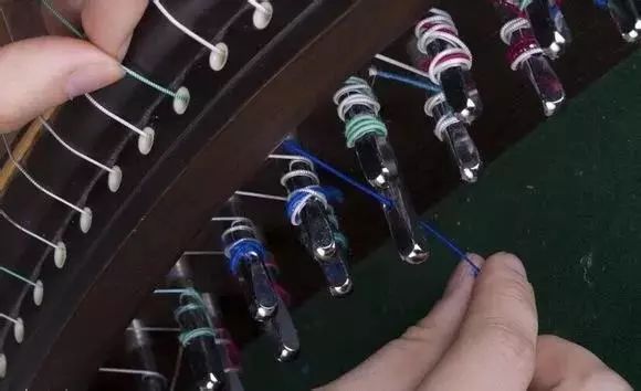 古筝弹不出空鸣音什么原因,古筝弹得不好听是什么原因