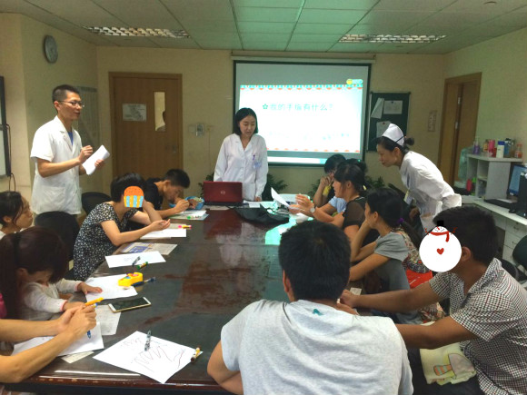 一线社工工作日常,社工探访重度失能残疾人