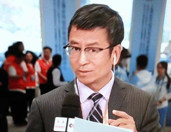 白岩松谈中国足球,白岩松采访足协主席完整版视频