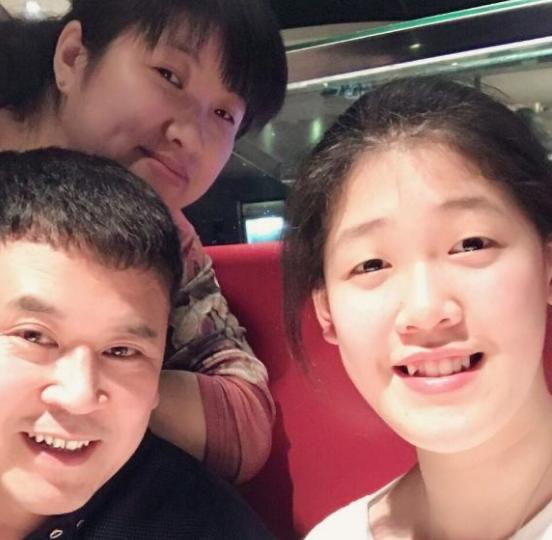 李盈莹家境,李盈莹父亲工作