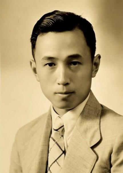 世界上最伟大的科学家爱因斯坦,牛顿和爱因斯坦谁是真正的天才