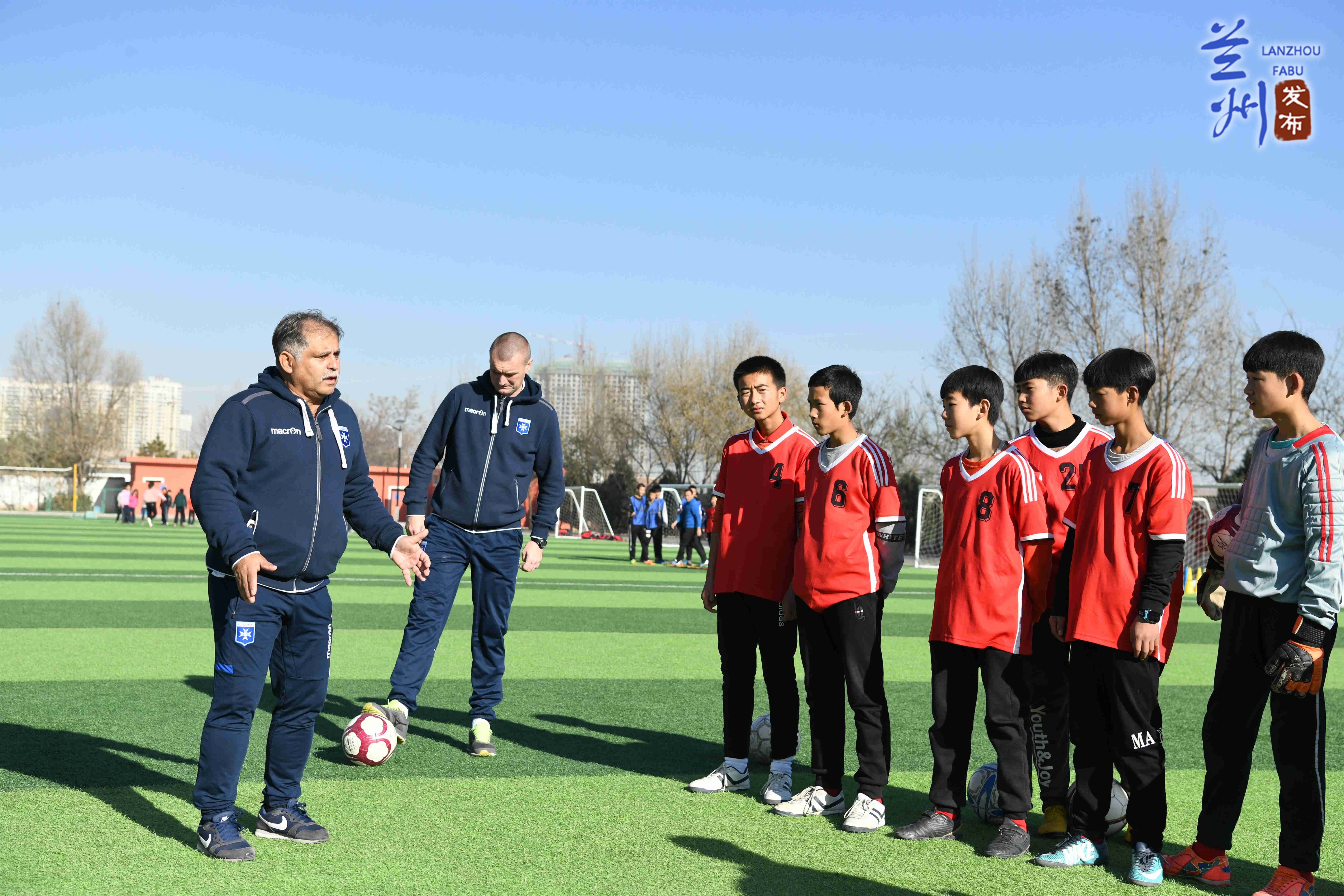 法国欧塞尔足球俱乐部教练培训榆中中小学足球教师、足球队