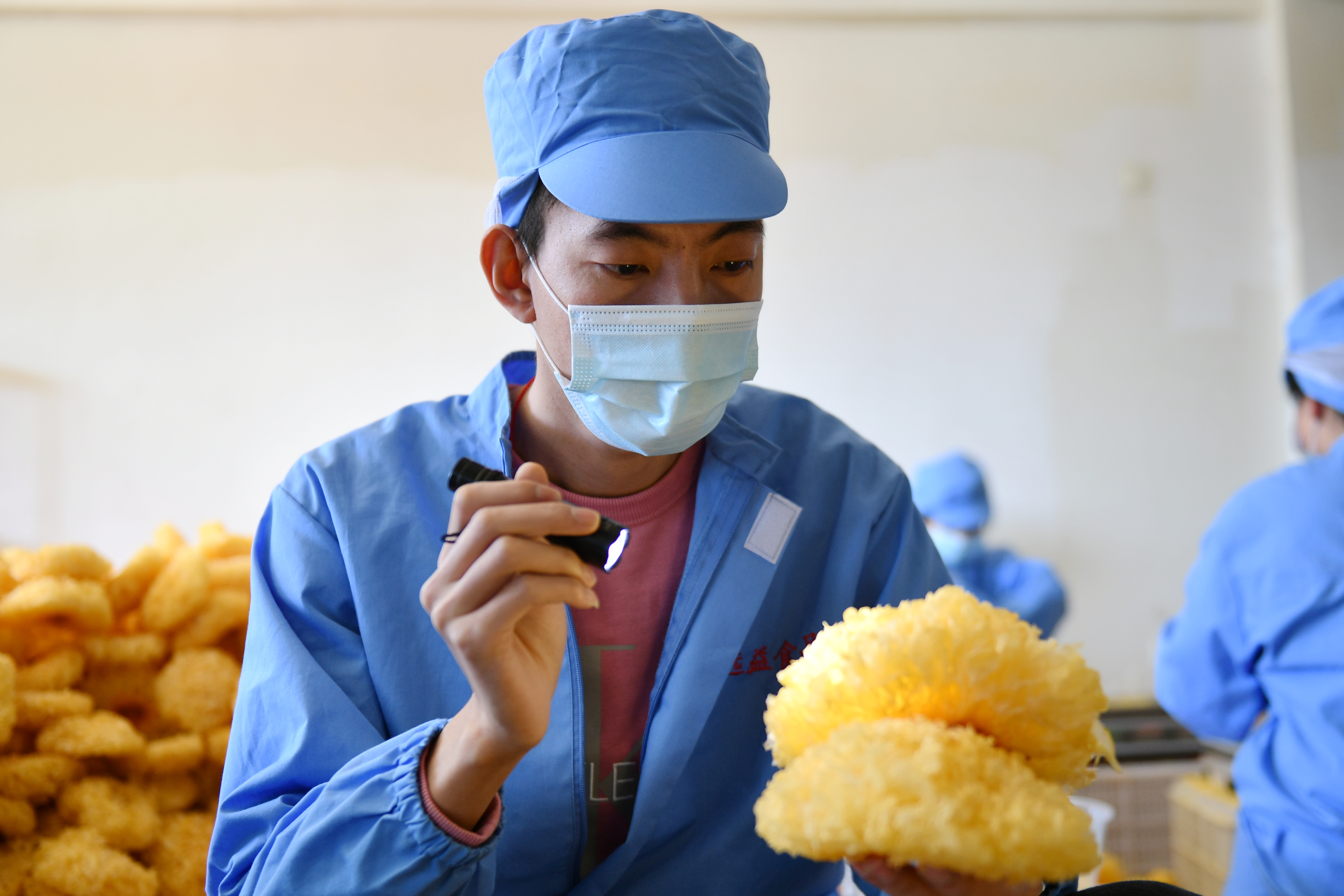 90后大学生拼多多开店月入两万,小伙做拼多多半年