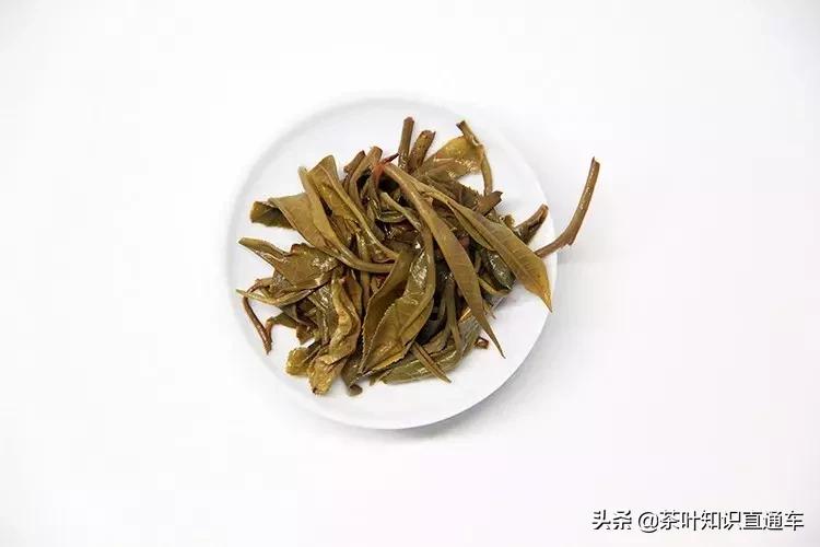 有茶梗的岩茶是劣质茶吗,茶梗很多的茶叫什么茶