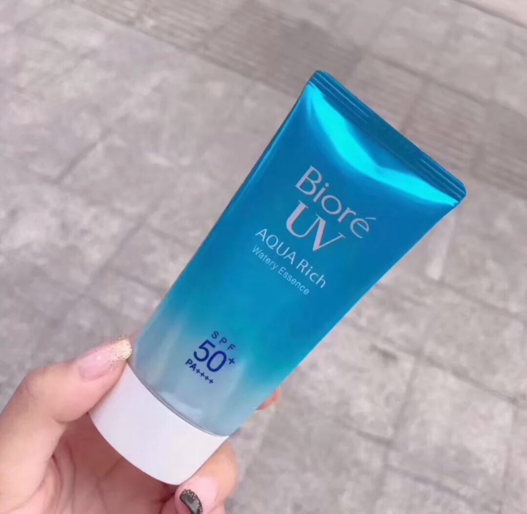 网上卖的防晒霜靠谱吗,网上测评的防晒是不是假的