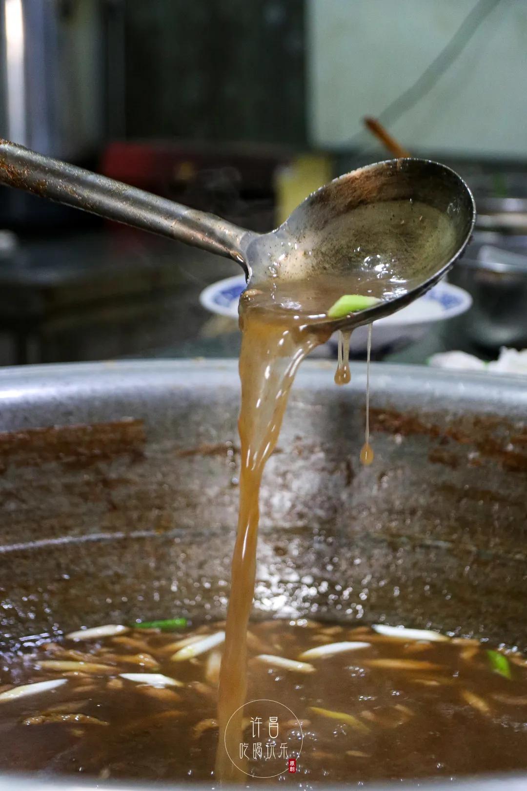 许昌老街鱼汤,许昌这家30多年的羊肉汤店