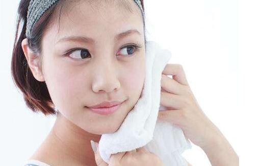 毛孔粗大用什么洗脸方法最有效,毛孔粗大用什么方法洗脸