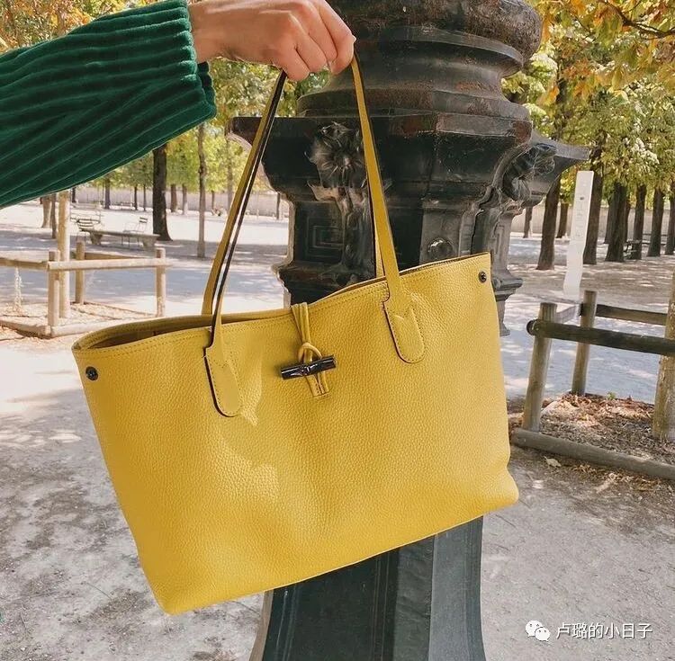 最有权势的德国总理天天背的千元包，这个法国的品牌到底多好用