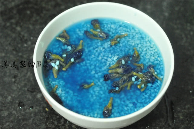 孩子高中了，营养特重要，我隔三差五给他做这早餐，补脑效果特好