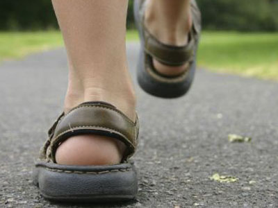 小孩子肺热咳嗽怎么调理最有效,肺热胃热肝火用什么中成药调理