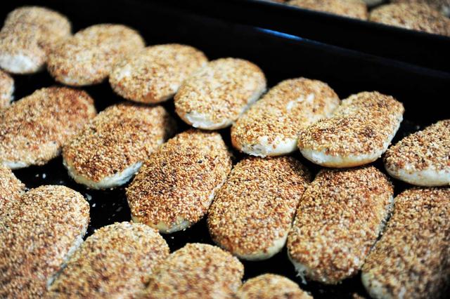 一名90后通过烧饼店年赚百万,小伙利用流量卖烧饼轻松月入过万