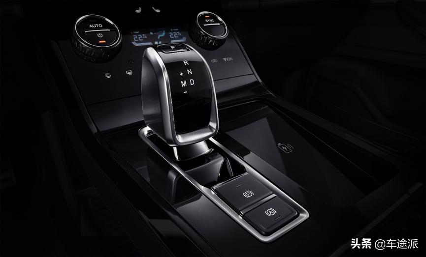 奇瑞瑞虎72020款1.5tcvt豪华,瑞虎7plus和捷途x70plus哪个好