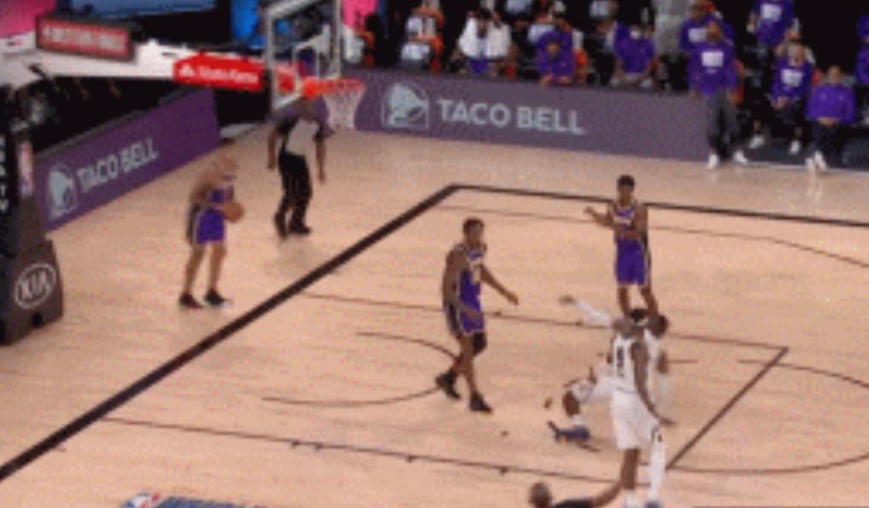 詹姆斯砍下16+10+8,詹姆斯40+18+9比赛回顾