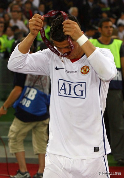 哪一年的欧冠决赛是巴萨vs阿森纳,2002欧冠决赛巴萨vs曼联