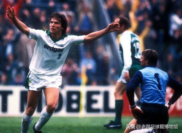 首位蝉联世界足球先生,历届世界足球先生前10名球员