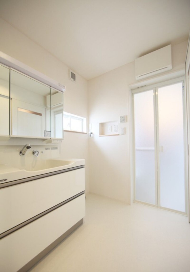 有房间不睡家长非要孩子睡客厅,有房间不睡非要睡沙发