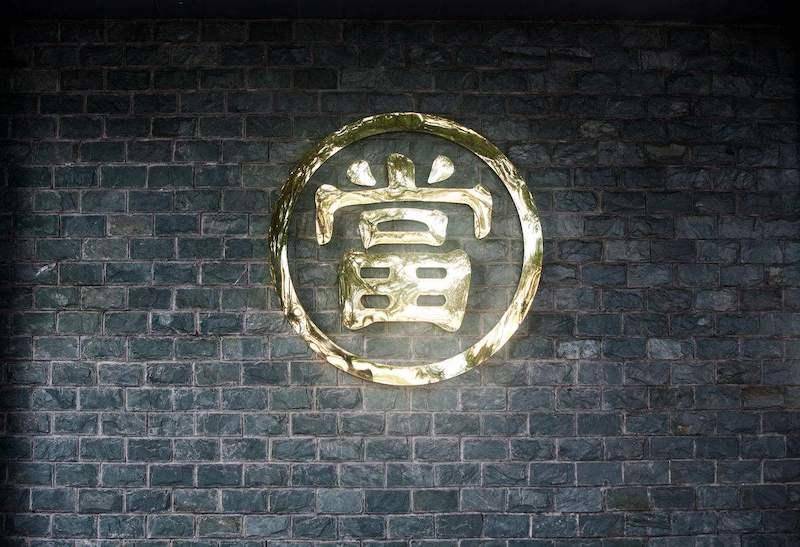 典当奢侈品值多少钱,奢侈品典当回收奢侈品是真的吗