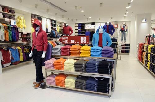 优衣库服装为什么火爆,优衣库进军中国服装市场