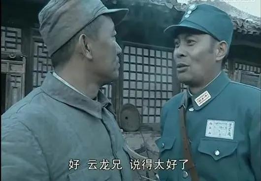 亮剑楚云飞送给老李手枪,新亮剑楚云飞送给李云龙的勃朗宁