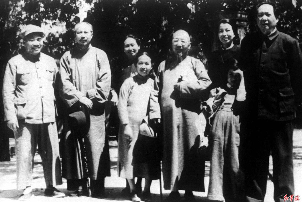 民国两僧:一个所写歌曲,朴树总唱不红;一个爱撩美妇号“糖僧”