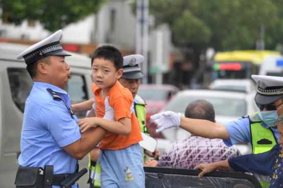 瀹夊叏绁ュ拰鍋囨湡,涓鍋囨湡鍏ㄥ競绀句細娌诲畨澶у眬骞崇ǔ